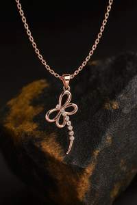 Collier en argent sterling 925 plaqué or, pendentif délicat en forme de libellule inspiré d'un papillon, CZ, cadeau minimaliste chrétien, insecte - Product Image 6