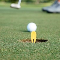Fourche de golf en plastique Outil de réparation de marque de divot Outils de pelouse pour fixateur de divot et marqueur de pas Produits de golf essentiels
