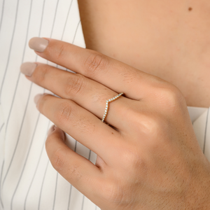 Último nuevo diseño de alta calidad Natural corte redondo Topacio Azul 14K oro amarillo sólido FORMA DE V anillo delicado joyería minimalista mujeres - Product Image 4