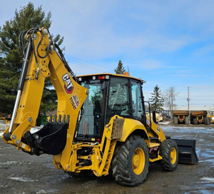 Tractopelle CAT 420F de qualité supérieure en stock pour une livraison rapide adaptée aux entrepreneurs à moteur hydraulique durable - Product Image 4