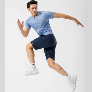 T-shirt Sporty en jersey pour hommes, manches courtes, coupe régulière - Product Image 1