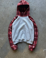 Sweat à capuche zippé pour homme en tissu gaufré de haute qualité, imprimé DTG, avec logo personnalisé et couleurs de patchs sur mesure.