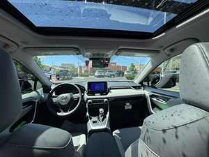 Toyota RAV4 XLE Premium Usado 2025 - Product Image 5