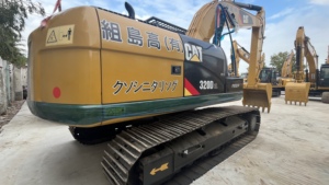 Excavatrice hydraulique d'occasion robuste et originale CAT 320D2L pour travaux de carrière - Product Image 2