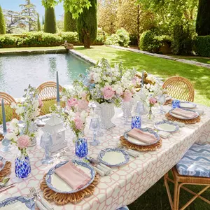 Vase intérieur en rotin classique pour décoration de table Petit vase contemporain en rotin blanc - Product Image 6