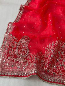 शुद्ध Organza रेशम साड़ी में चांदी codding अनुक्रम में काम के साथ लाल रंग की साड़ी साड़ी के साथ काम organza ब्लाउज