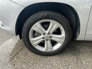 Toyota Highlander Limited 2010 / Disponible à la vente avec faible kilométrage, moteur essence / Véhicule d'occasion en excellent état et sans accident - Product Image 6