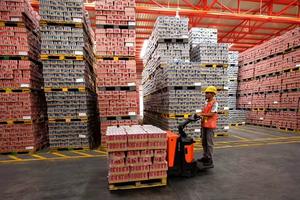 Coca-Cola 330 ml, boissons gazeuses en gros, canettes, boissons exotiques, soda, boissons gazeuses - Product Image 3