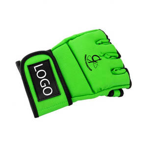 Fabrication professionnelle Fabriqué en usine Gants de fitness confortables MMA Patchs personnalisés Gants MMA pour une utilisation en extérieur - Product Image 4