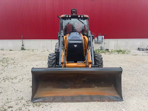 Chargeuse-pelleteuse d'occasion 2023 580N EP avec moteur FPT, moteur diesel, charge nominale de 9 tonnes, faible nombre d'heures de fonctionnement, pompe de boîte de vitesses - Product Image 1