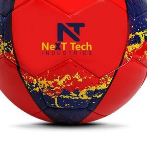 Balón de entrenamiento de fútbol de Next Tech Industries, material de PU para fines de entrenamiento con diseño personalizado y logotipo personalizado - Product Image 4