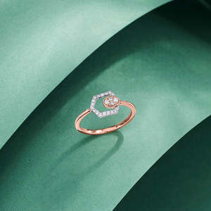 Anillo de Cóctel Hexagonal para Hombre - Joyería de Piedra Natural en Oro Amarillo - Product Image 1