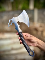 Hache tactique personnalisée avec lame entièrement métallique et manche texturé ergonomique pour le camping en plein air, la chasse et la survie