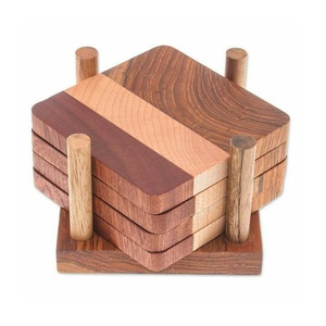 Ensemble de 4 sous-verres en bois de noyer brun de style européen de qualité supérieure fabriqués à la main pour thé café salle à manger et hôtels cadeau du nouvel an - Product Image 1