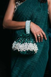 คู่มือกระเป๋าคลัทช์มือไข่มุกปักลายสไตล์โบฮีเมียนที่ไม่เหมือนใครดีไซน์แฟนซีสีขายส่ง - Product Image 5