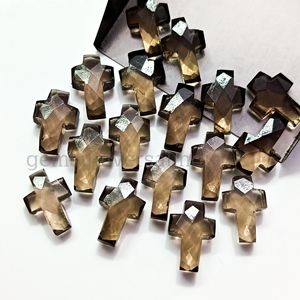 Piedra preciosa tallada en cruz de cuarzo ahumado, cuentas sueltas talladas a mano, suministros de joyería cruzada, talla cruzada facetada de cuarzo ahumado, 15x10mm - Product Image 3