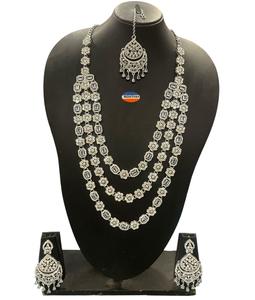 Ensemble de collier AD multicouche accrocheur pour les célébrations traditionnelles, parfait pour les cadeaux et les vêtements occasionnels - Product Image 1