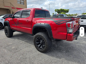 Nouveau véhicule à énergie nouvelle Tacoma TRD Sport 4x4 d'occasion en excellent état, conduite à gauche, 1-25000 milles - Product Image 3