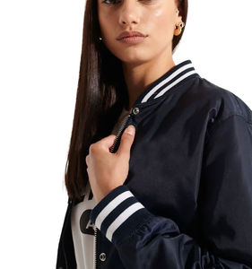 Veste universitaire pour femmes Veste de baseball courte à manches longues Épaule tombante Vestes universitaires Letterman personnalisées - Product Image 4