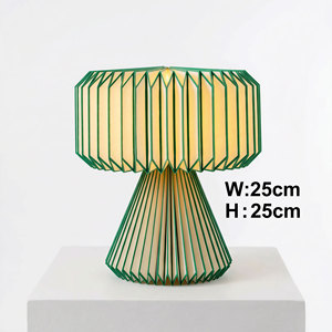 Lampe de table pliable en origami faite à la main, abat-jour en papier au design moderne, idéale pour la chambre à coucher, la salle de lecture, la décoration d'hôtel - Product Image 4