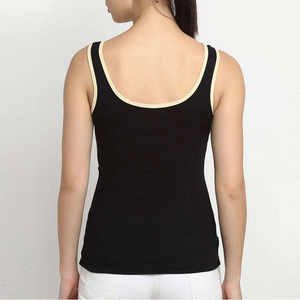 Camiseta sin mangas para correr acanalada suave y cómoda con cuello en V para mujer - Product Image 3