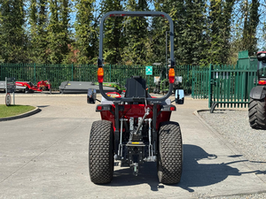 Meilleur fournisseur de tracteur diesel Massey Ferguson 1735 100HP d'occasion avec moteur puissant 4x4 pour l'agriculture agricole - Product Image 4