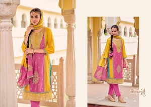 Dernier costume de travail à broderie chinnon lourde avec pantalon en soie Dupatta pour les mariages Vente exclusive de vêtements indiens et pakistanais en ligne - Product Image 3