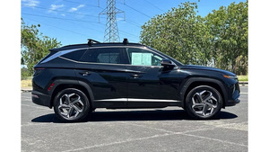 Hyundai Tucson Hybrid Limited AWD 2024 d'occasion en excellent état - Product Image 2