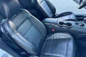 Ford Mustang 450R Coupé V8 2022, Extremadamente Limpio, Volante a la Izquierda/Derecha, Altamente Equipado, Listo para Enviar - Product Image 5