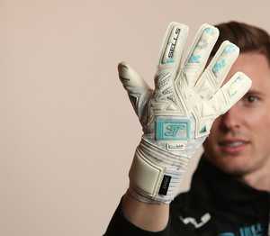 Guantes de portero de fútbol de ajuste personalizado de alta calidad, agarre de látex de cuero cómodo para deportes al aire libre, venta al por mayor - Product Image 5