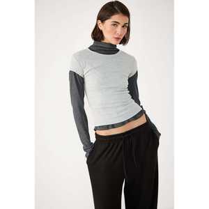 T-shirt décontracté à manches courtes en tissu de velours côtelé 100% coton, col rond, coupe régulière - Product Image 2