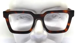 แว่นตาทำมือคลาสสิกคุณภาพพรีเมี่ยมที่ผ่านการขัดเงาอย่างดีเพื่อผิวสัมผัสที่เรียบเนียนกรอบทนทานสำหรับแว่นตาและแว่นกันแดด - Product Image 6