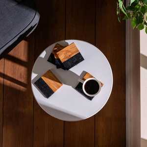 Sous-verres décoratifs modernes carrés en résine et bois faits à la main de qualité supérieure, diamètre 350 mm, épaisseur 5 mm, pour tasses à café et verres - Product Image 1