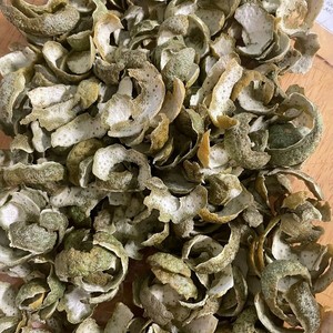 Vente en gros d'écorces de citron vert séchées biologiques au meilleur prix pelures de citron sec fabriquées au Vietnam - Product Image 4