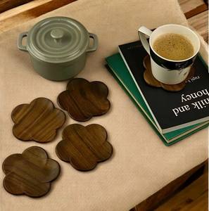 Posavasos de madera de nogal hechos a mano para café, té, copas de vino, uso multiusos, alfombrillas y almohadillas decorativas para el hogar - Product Image 1