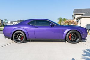 Neat 2019 Dod-ge Challenger SRT Hellcat Redeye Widebody - Product Image 5