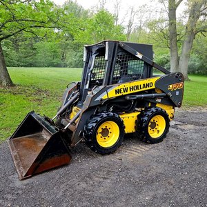 Caja de Cambios de Bomba para Maquinaria de Movimiento de Tierras, Minicargadora Compacta New Holland L170, Venta en Línea a Precio Económico para Construcción de Ingeniería - Product Image 2