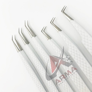 Pince à épiler professionnelle en acier inoxydable blanc mat, écologique et durable, à isolation à 45 degrés, testée à la main, pointe affûtée - Product Image 4