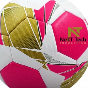 ลูกฟุตบอลเย็บมือ Next Tech Professional Match Ball สำหรับการแข่งขัน พร้อมดีไซน์และโลโก้ที่ออกแบบเองได้ - Product Image 2