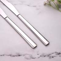 Ensemble de 2 couteaux de cuisine lisses de style chinois en acier inoxydable avec manches en bois ambidextres pour couper la viande