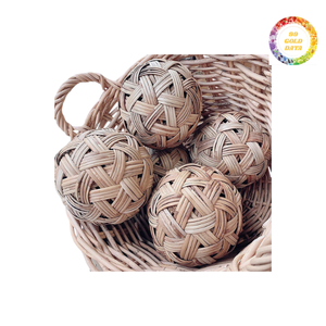 Bolas de mimbre natural de origen vietnamita para envolver regalos y decoración de interiores - Product Image 6