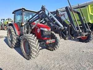 Tractor Massey Ferguson 5710 de Primera Calidad, Modelo de 4 Ruedas Motrices con Sistema de Caja de Cambios Avanzado y Bomba de Engranajes para Uso Profesional - Product Image 2