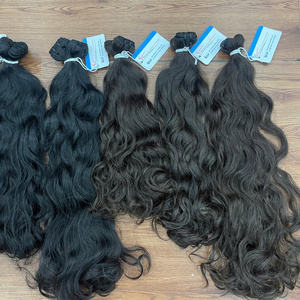 Extensiones de Cabello Humano Vietnamita Virgen en Oferta, Cabello Natural Ondulado en Trama, Paquete de Cabello de Alta Calidad, Color Negro Natural - Product Image 3