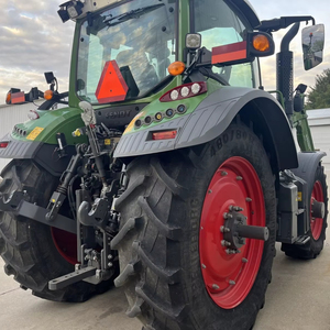 2023 Fendt 512 Vario เครื่องยนต์ดีเซล4x4 MFWD ล้อรถแทรกเตอร์ที่มี120แรงม้าเกียร์อัตโนมัติและปั๊มสำหรับใช้ในฟาร์ม - Product Image 3