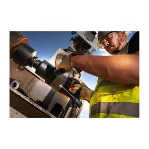 Clé à chocs hydraulique à poignée en D de 1 pouce, modèle JAT-211, 2200 Ft-lbs, 5500 tr/min - Product Image 1