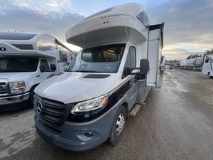 Meilleure vente : NOUVEAU Modèle Moderne - WINNEBAGO NAVION 24D d'occasion, prêt à être expédié avec livraison porte-à-porte - Product Image 6