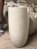 Pot de fleurs carré en ciment, design unique, écologique, minimaliste, moderne, de haute qualité, fabriqué au Vietnam, pour l'intérieur et l'extérieur, tendance