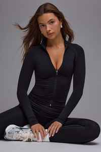 Ensemble de vêtements de sport de meilleure qualité Vêtements de fitness personnalisés pour femmes, shorts à taille haute avec fermeture éclair, vêtements de yoga, ensemble de 3 pièces de vêtements - Product Image 5