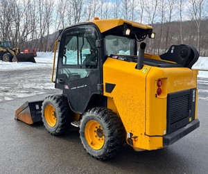 Cargadora retroexcavadora y minicargadora JCB 1CX usada con motor Caterpillar, carga nominal de 9 toneladas, cargadores delanteros y traseros - Product Image 2