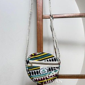 Bolso bandolera de cáñamo del Himalaya redondo colorido con patrón Tribal bolsillo con cremallera frontal bolsos cruzados pequeños hechos a mano ecológicos - Product Image 1